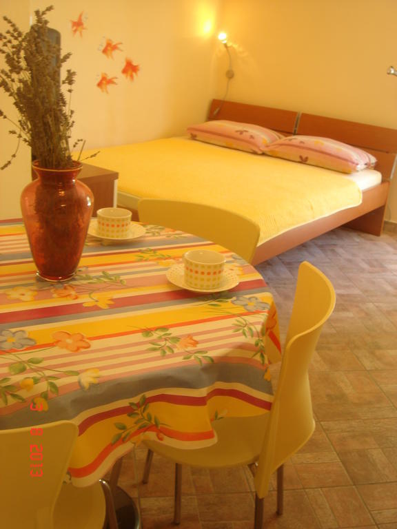 Apartments Renata Primošten Pokoj fotografie